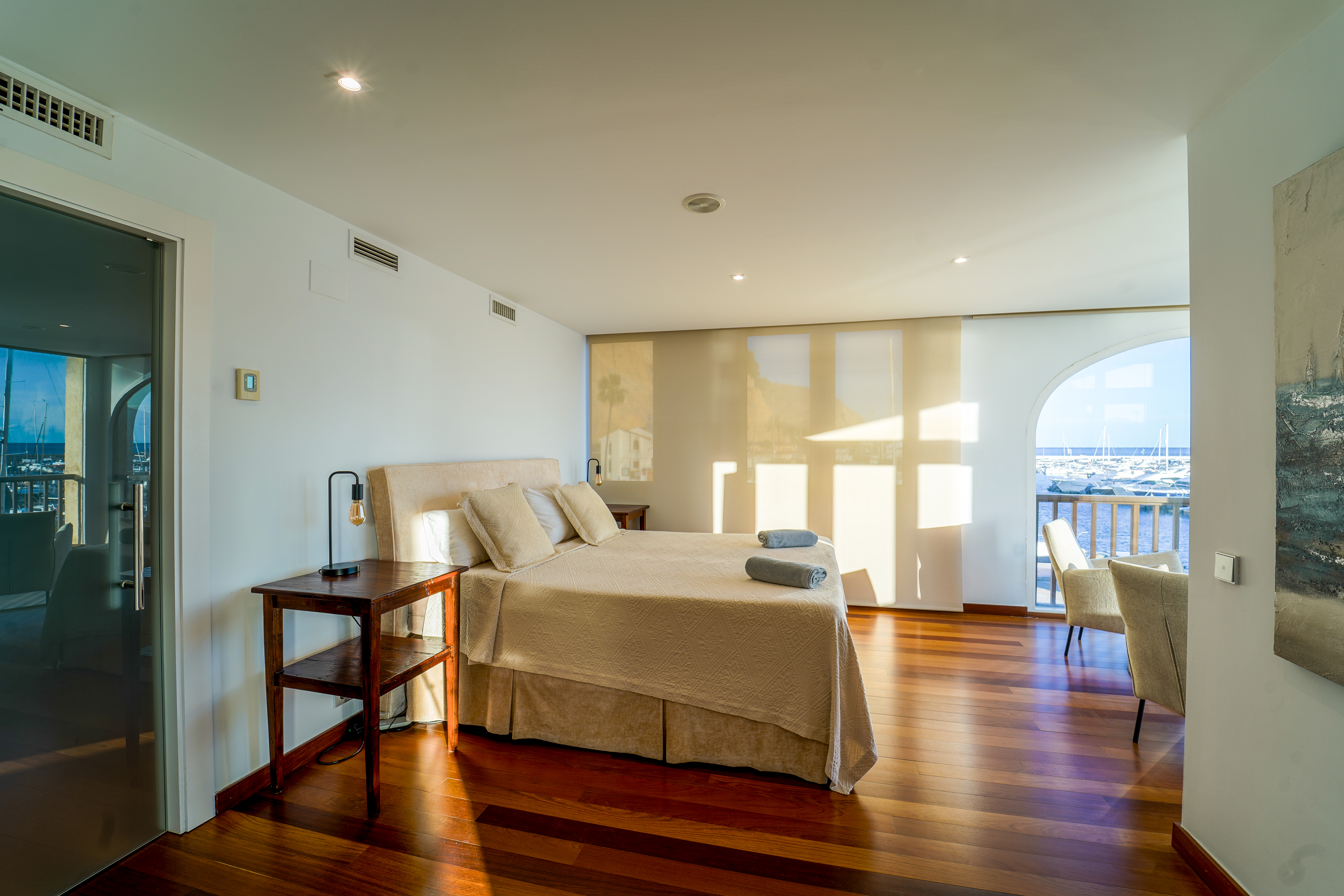 Exclusive Apartment in the Port