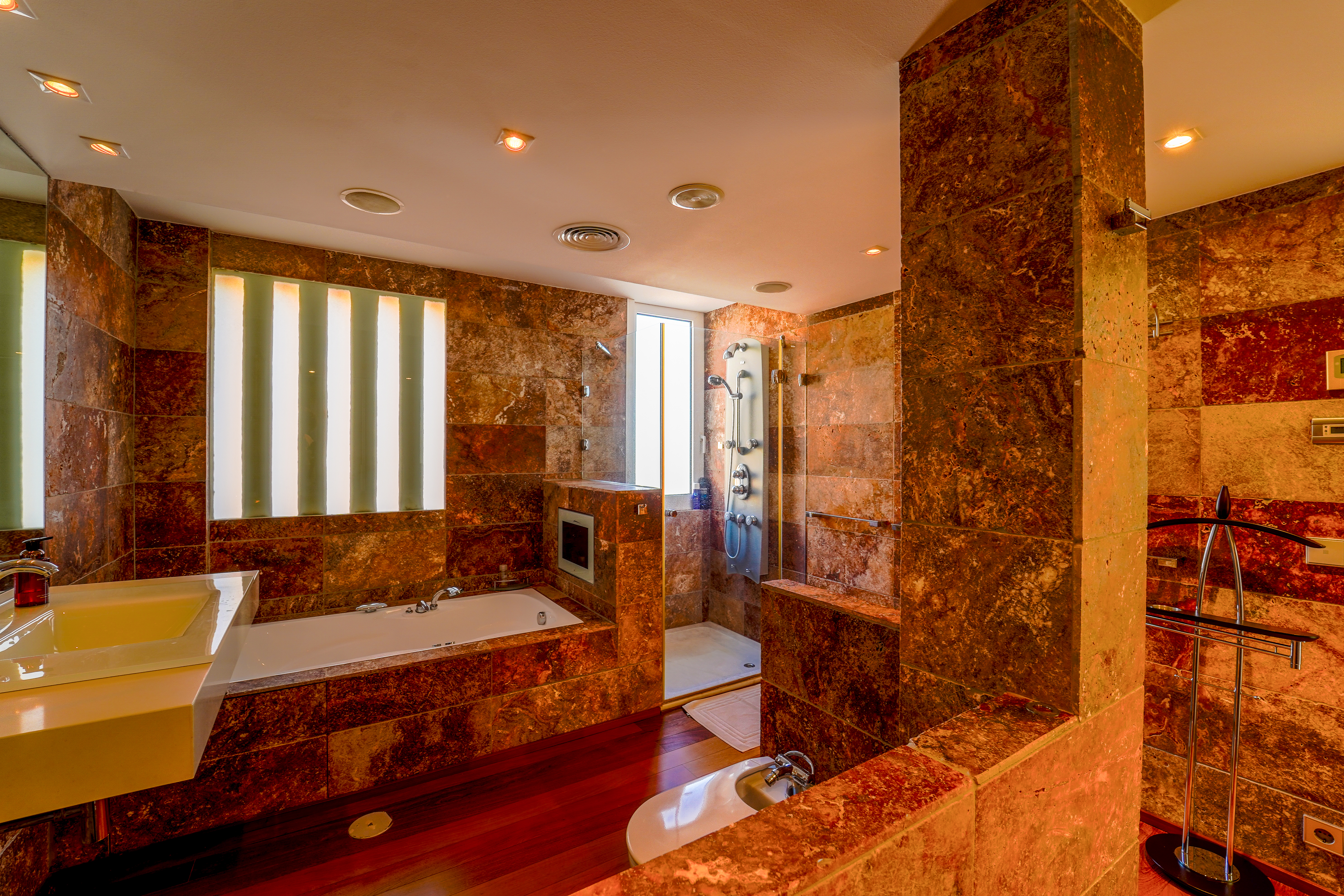 Exclusive Apartment in the Port