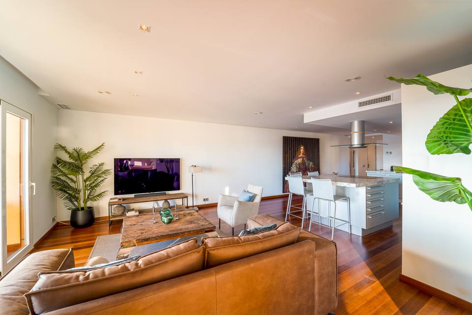 Exclusive Apartment in the Port