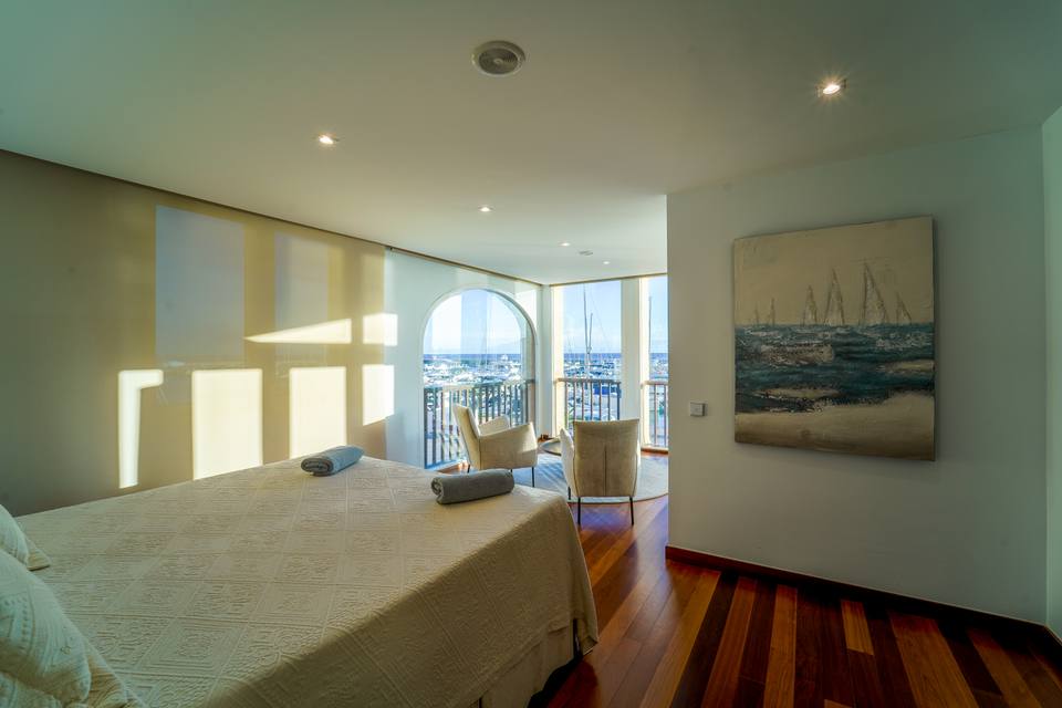Exclusive Apartment in the Port
