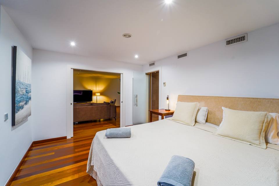 Exclusive Apartment in the Port