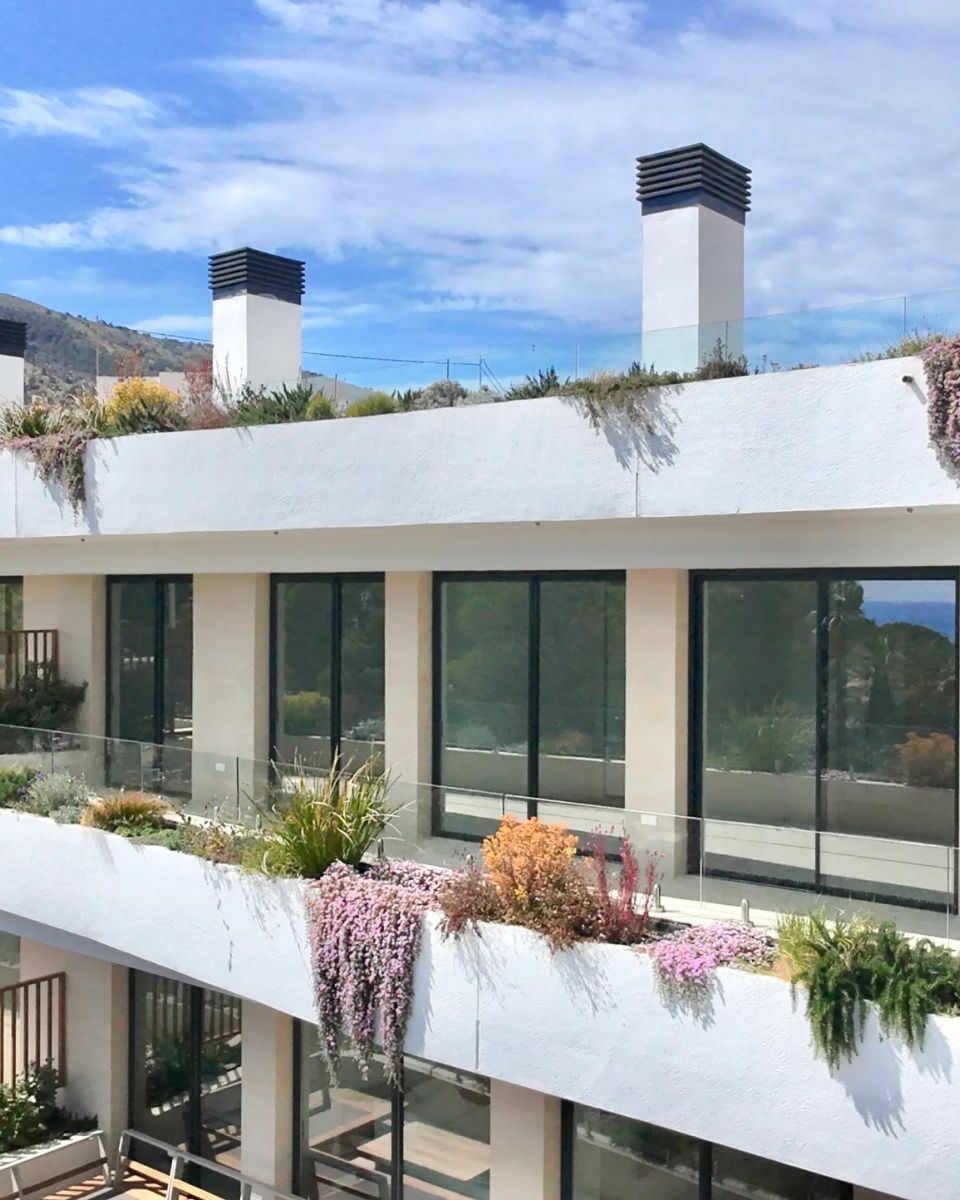 Albir 3BR Luxury Penthouse
